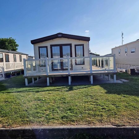 Isabel'S Retreat Apartment Mudeford Exterior photo